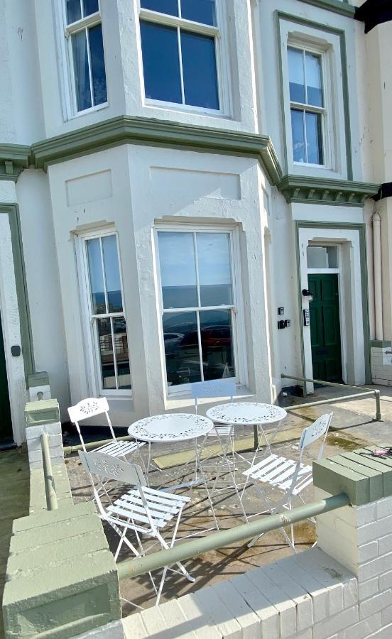Seascape - Fantastic Location With Sea Views! スカーバラ エクステリア 写真